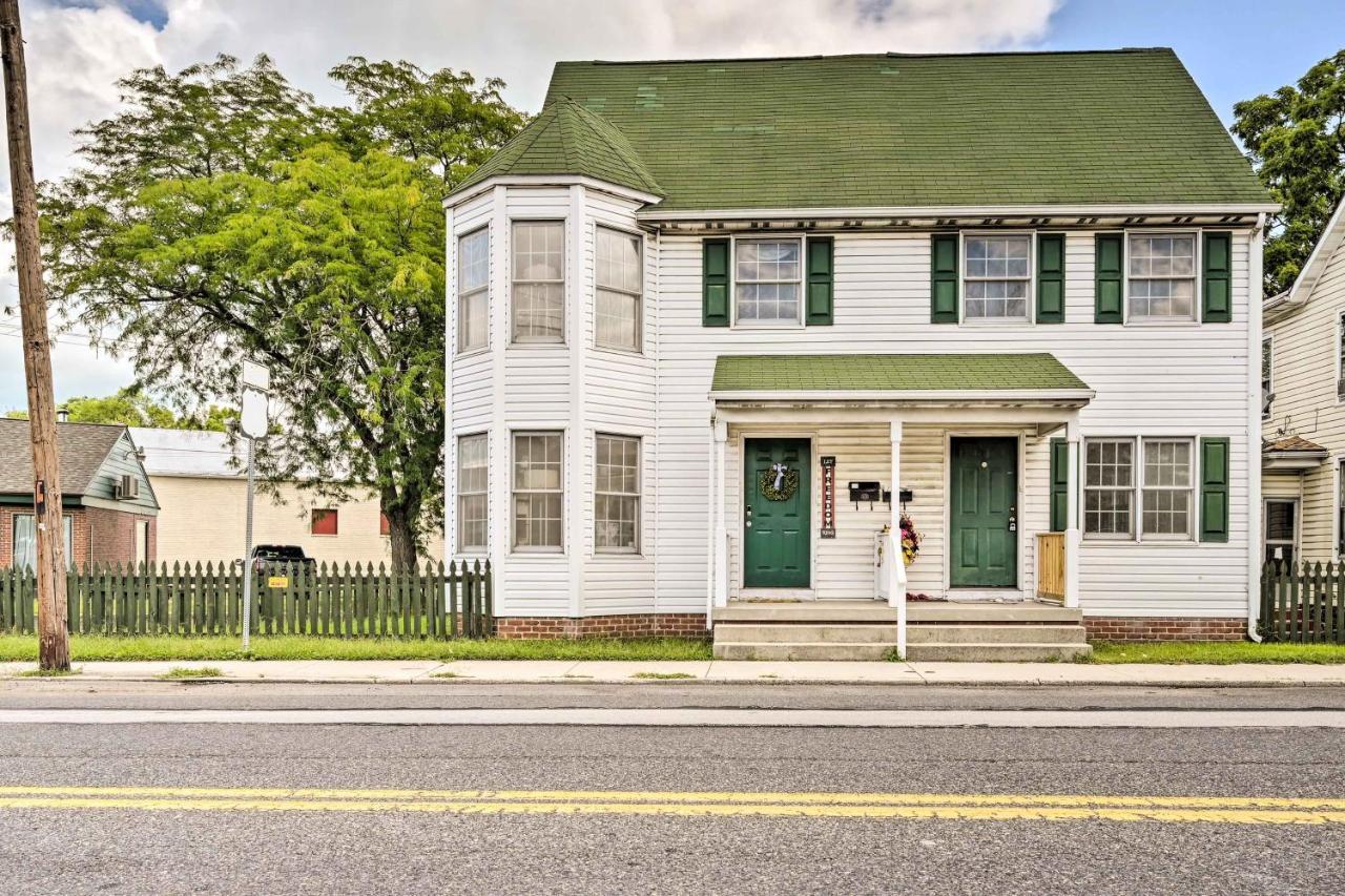 Holiday home Historic Dtwn 2 Mi To Military Park! *