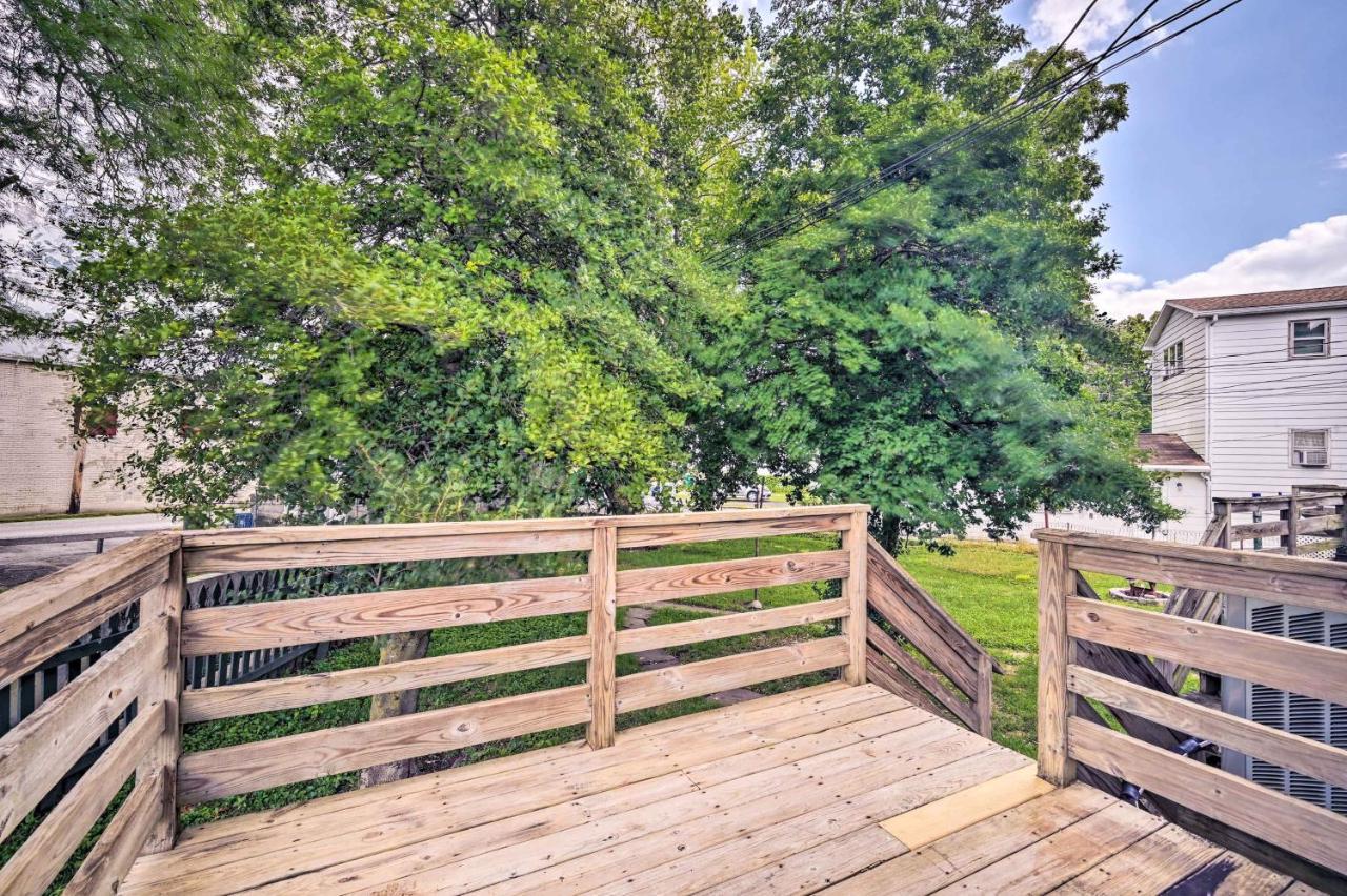 Holiday home Historic Dtwn 2 Mi To Military Park!